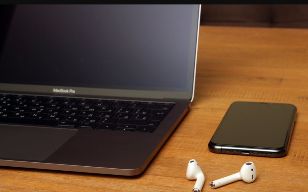 В России придумали как продлить жизнь аккумуляторам беспроводных наушников Apple